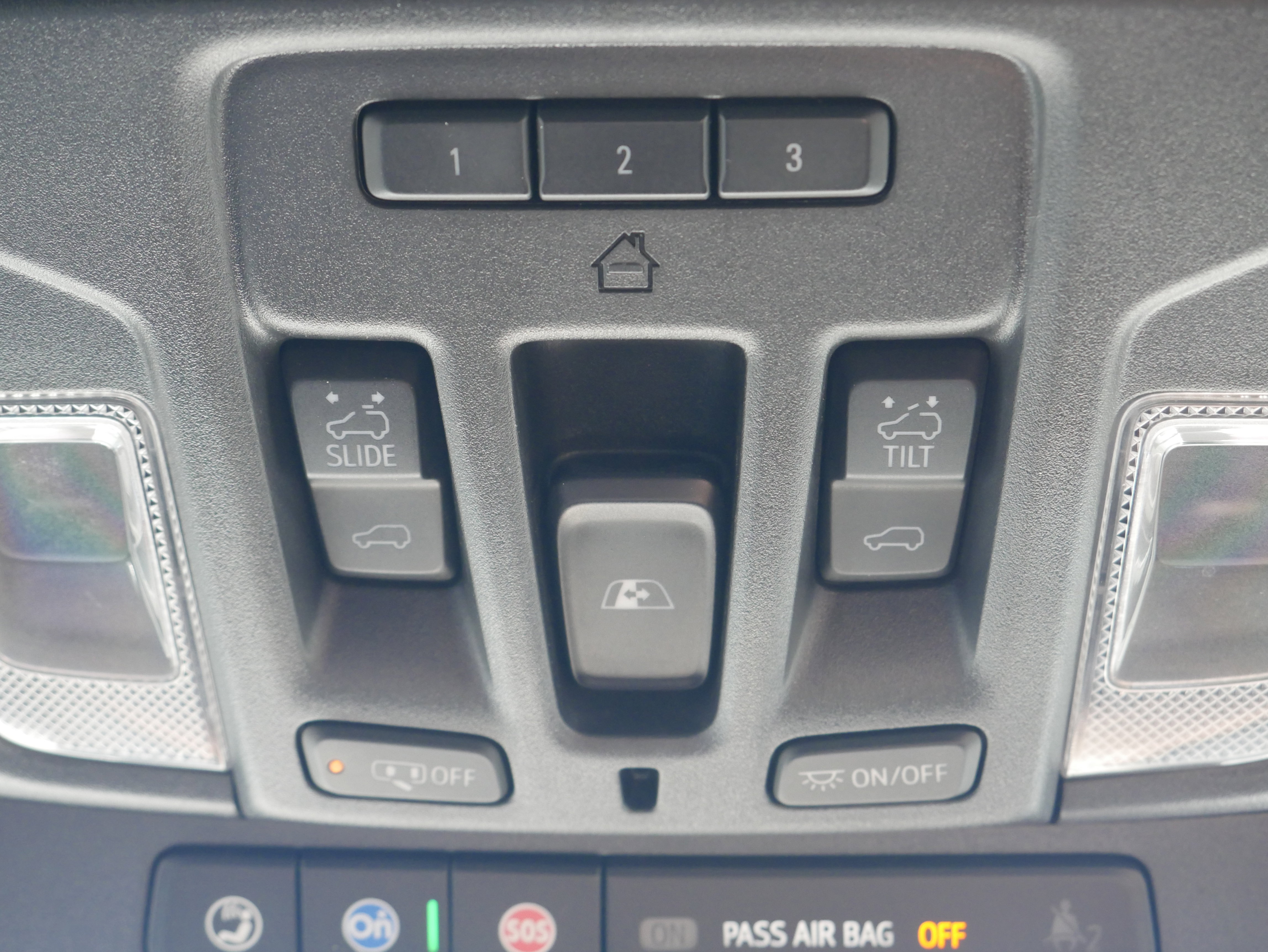 Certified 2021 Chevrolet Silverado 1500 High Country AWD/4WD image 33