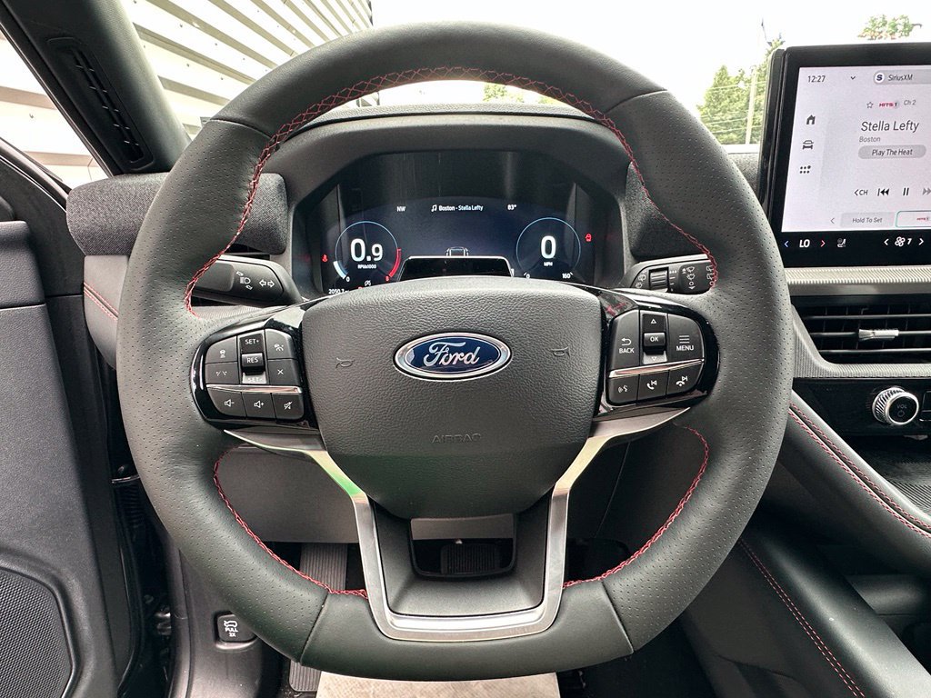 New 2026 Ford Explorer ST-Line w/ ST-Line Street Pack AWD/4WD image 8