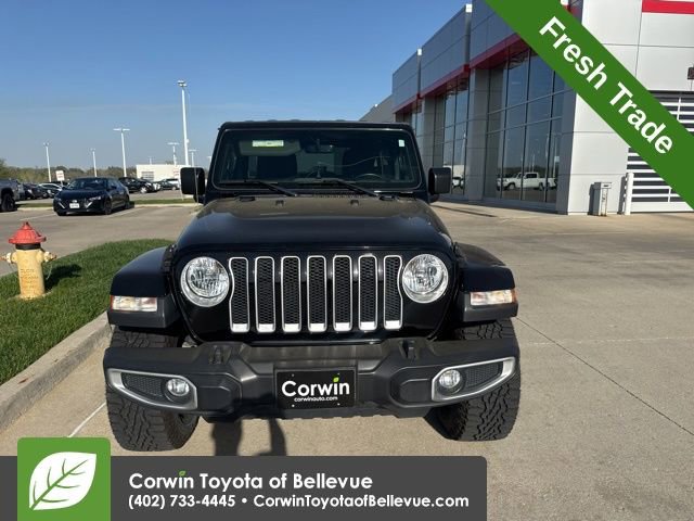 Used 2018 Jeep Wrangler Unlimited Sahara AWD/4WD image 9