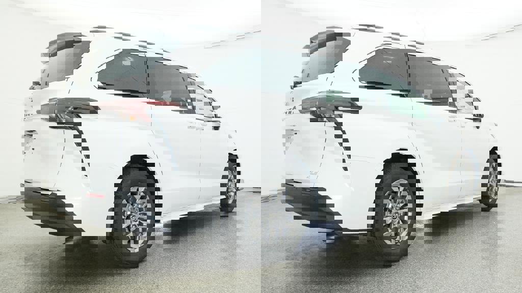 New 2026 Toyota Sienna XLE image 10