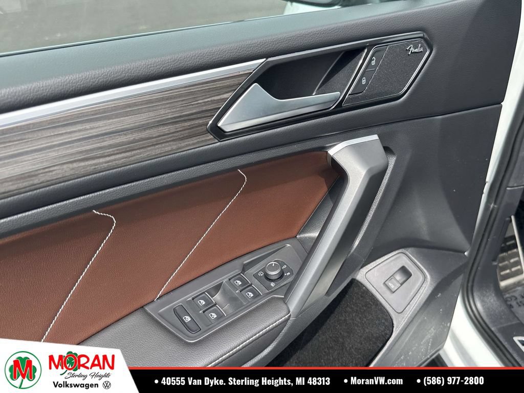 Certified 2024 Volkswagen Tiguan SEL R-Line AWD/4WD image 19