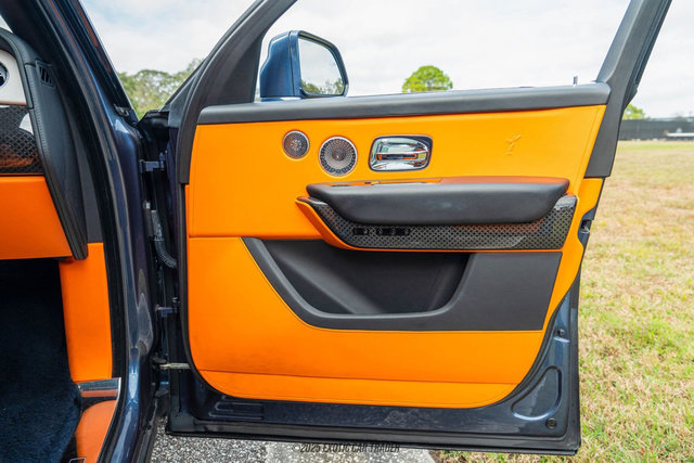 Used 2023 Rolls-Royce Cullinan Black Badge w/ Leather Finishing Pack image 44