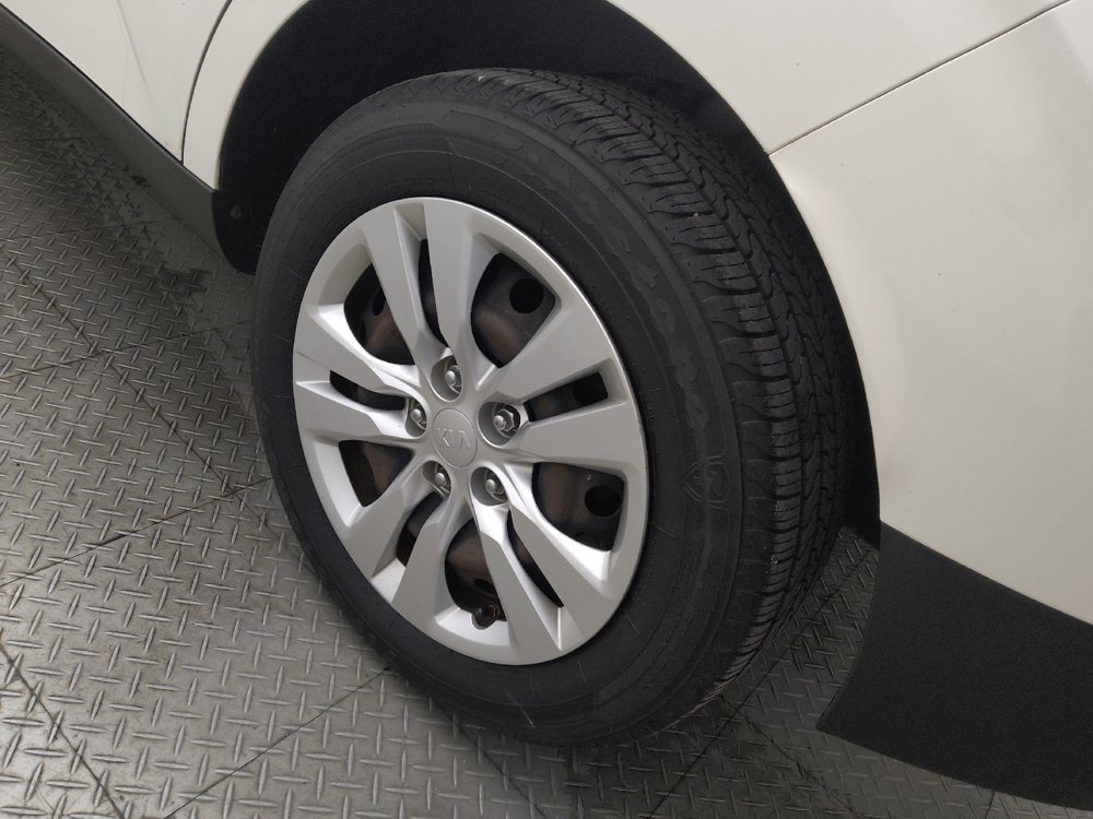 Used 2020 Kia Soul LX FWD image 31