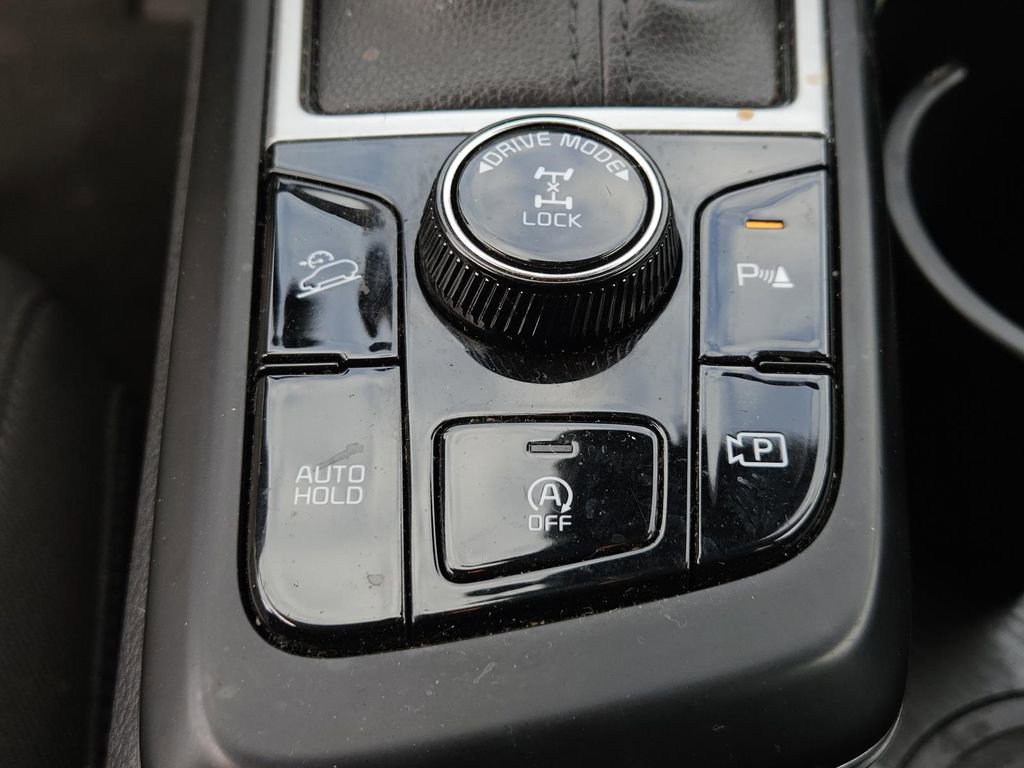 Used 2023 Kia Sportage LX image 17