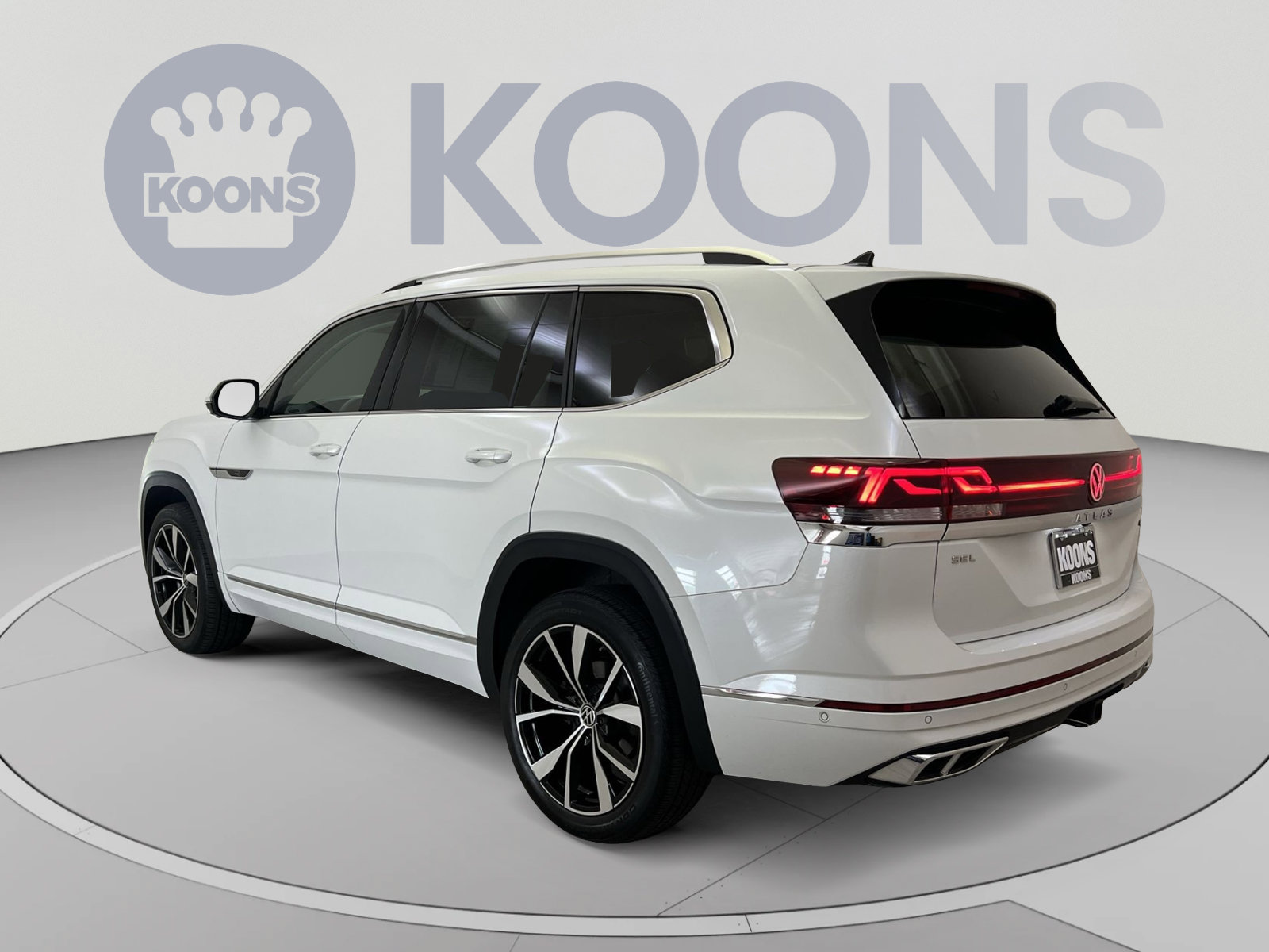 Used 2025 Volkswagen Atlas SEL Premium R-Line AWD/4WD image 7