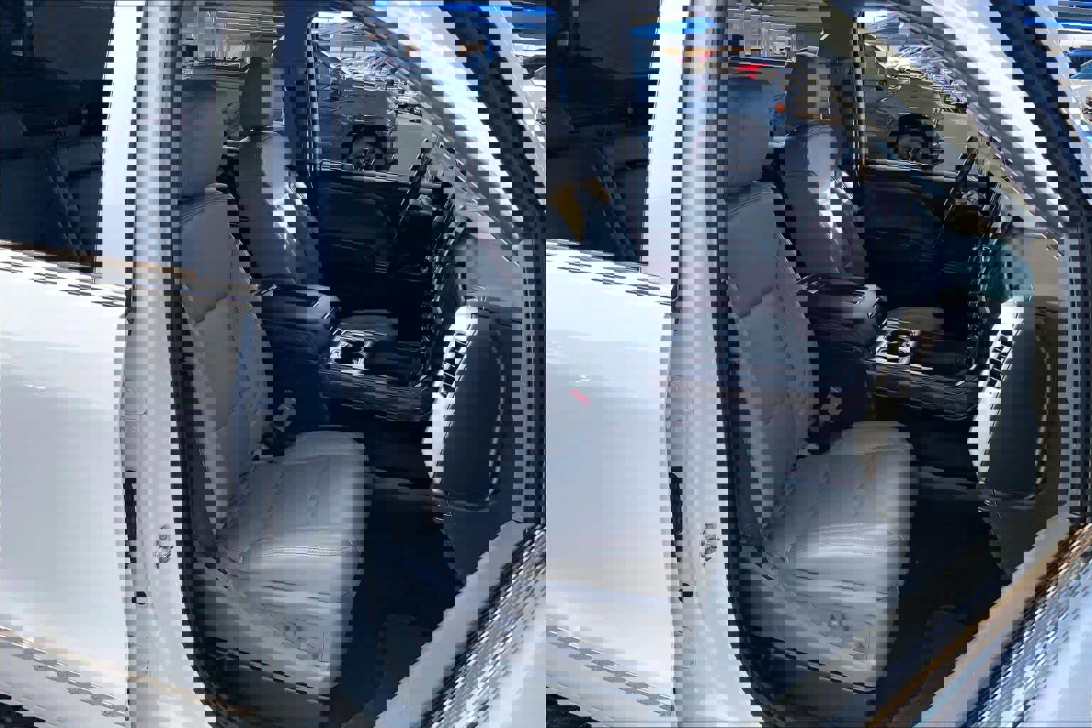 Used 2018 GMC Sierra 3500 SLT w/ Duramax Plus Package image 9