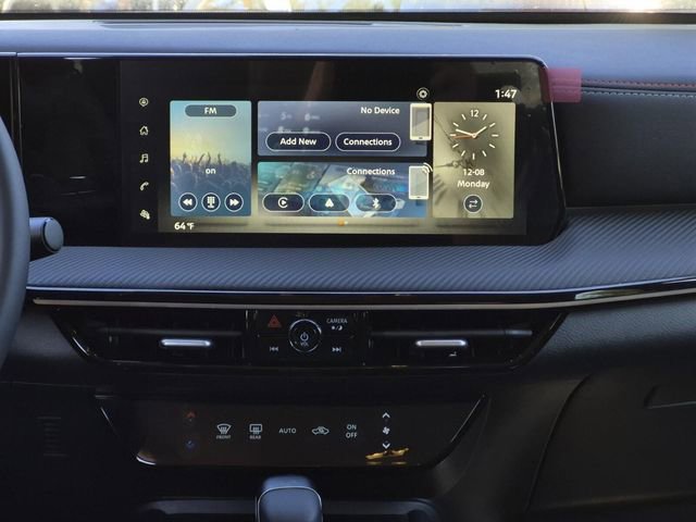 New 2025 Nissan Kicks SR image 12