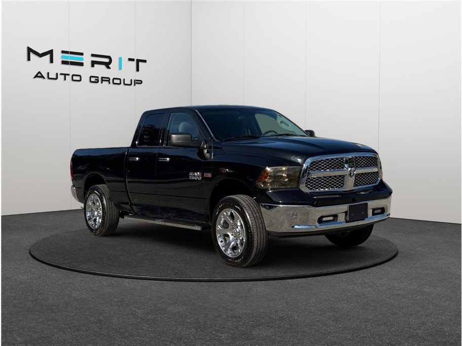 Used 2017 RAM 1500 Classic SLT image 1