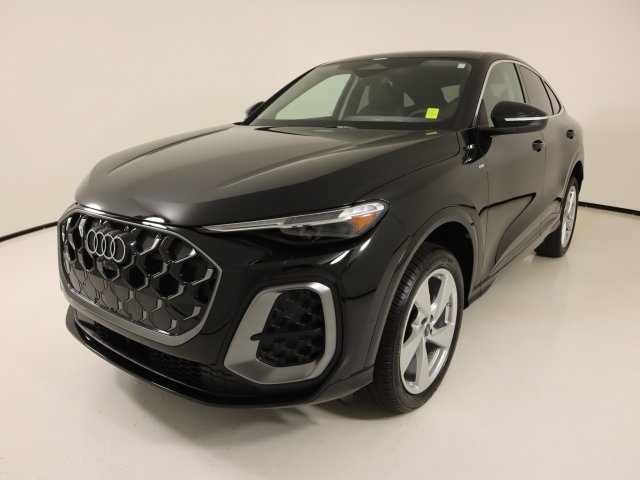 Certified 2025 Audi Q5 Premium Plus AWD/4WD image 1