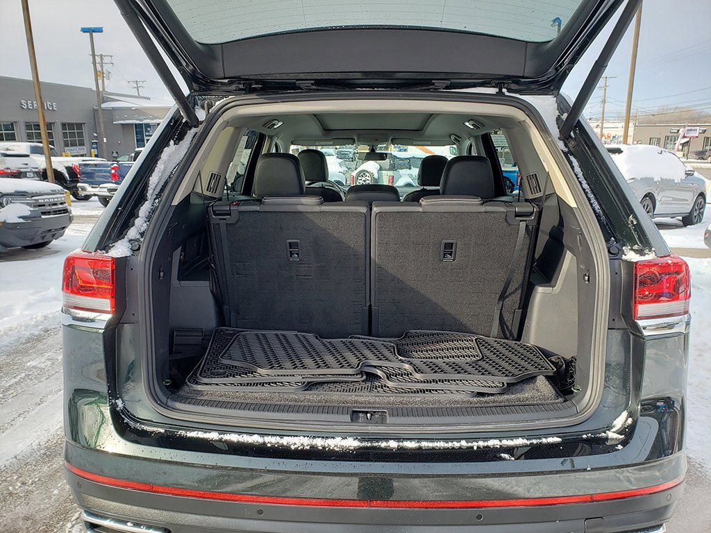 Used 2022 Volkswagen Atlas SE image 16