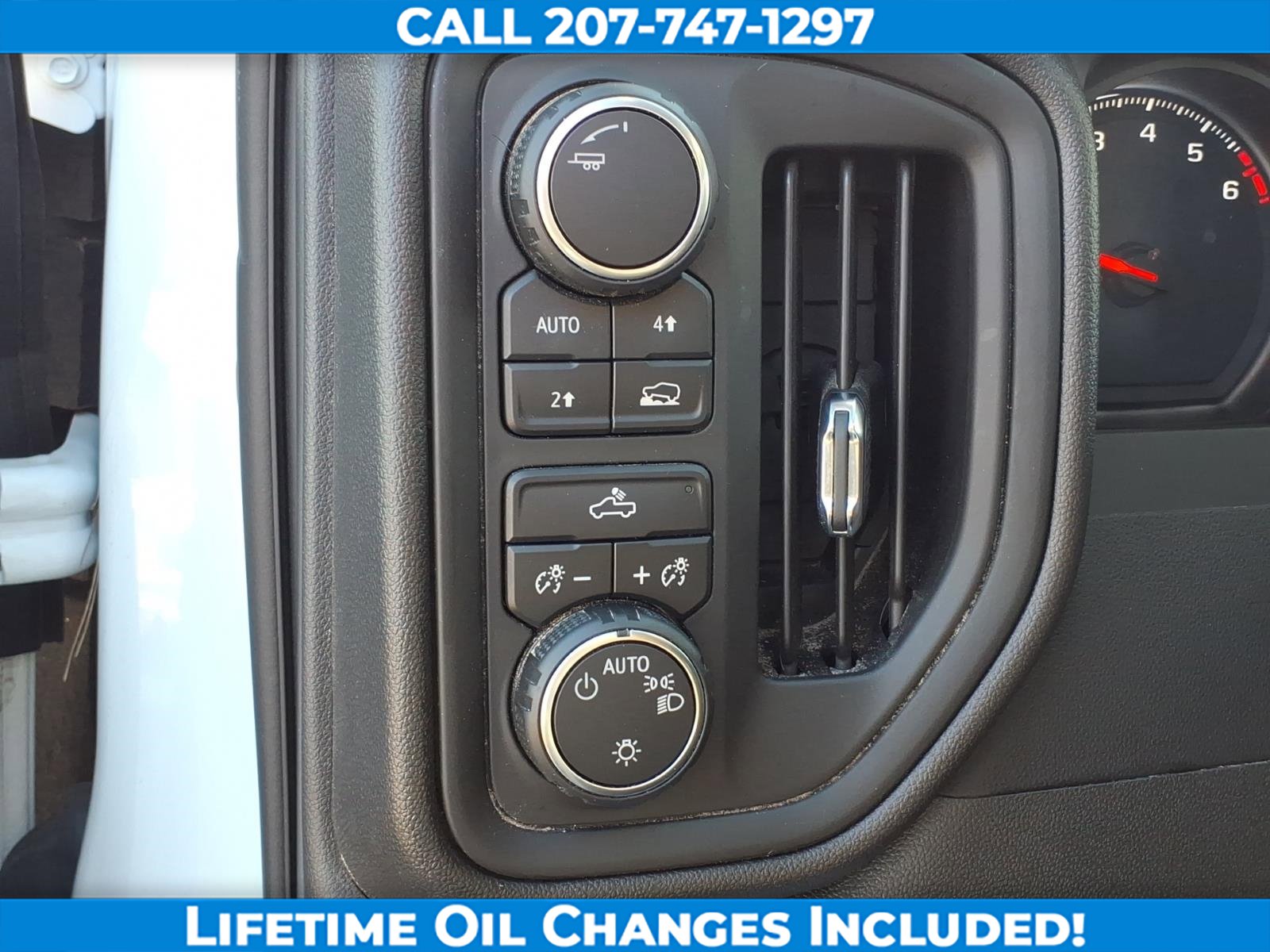 Used 2023 Chevrolet Silverado 1500 Custom w/ LPO, Dark Essentials Package image 16