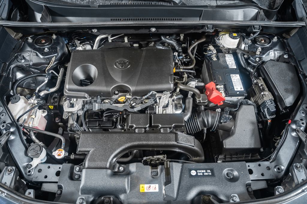 Used 2020 Toyota RAV4 LE image 18