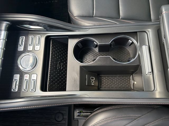 Used 2024 Lincoln Nautilus Premier w/ Equipment Group 102A AWD/4WD image 32
