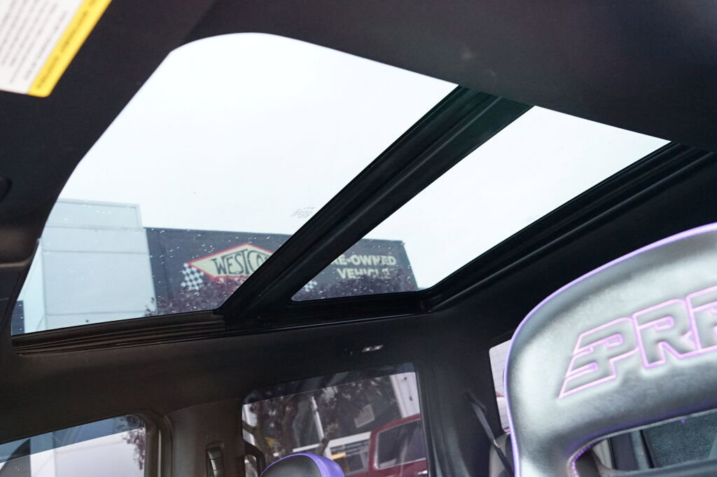 Used 2018 Ford F150 Raptor w/ Equipment Group 802A Luxury image 21