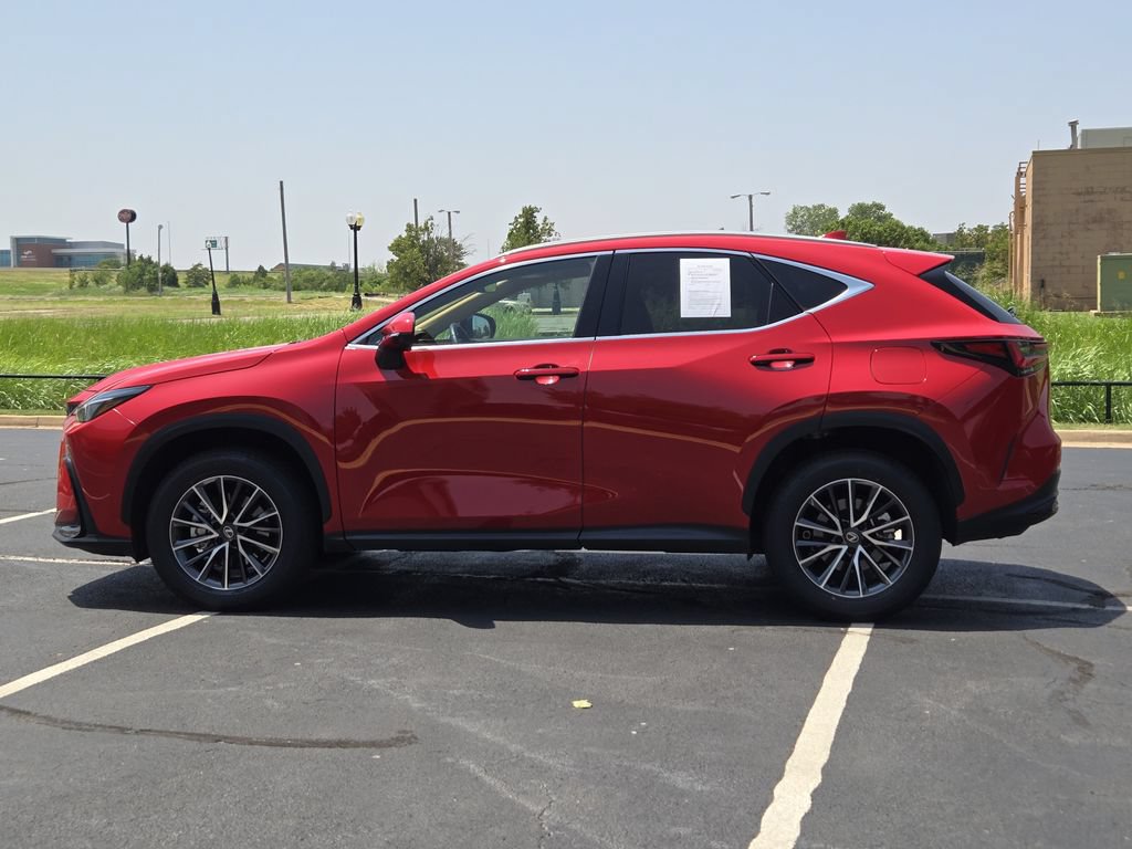 Used 2024 Lexus NX 250 FWD image 4