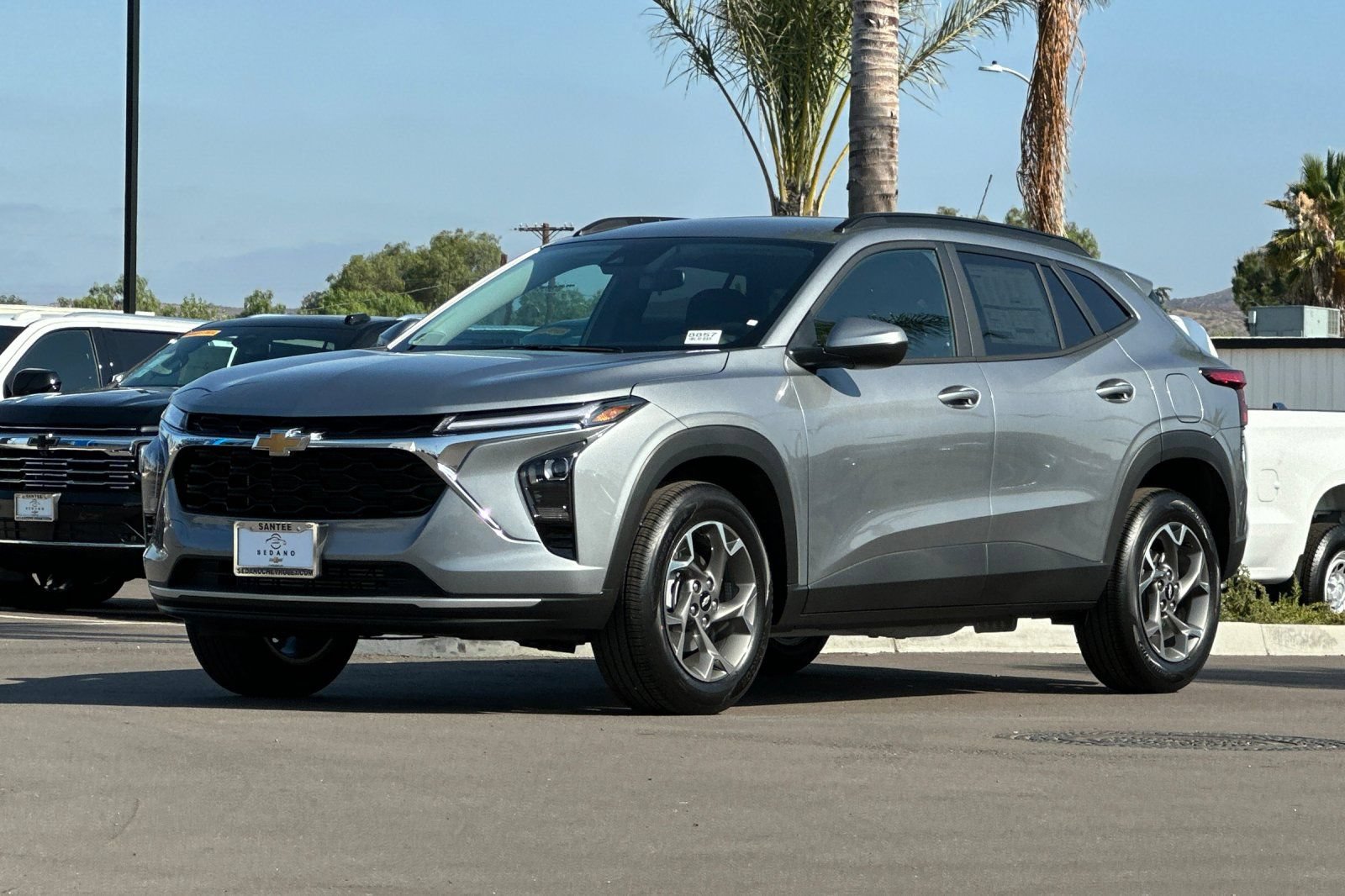 New 2026 Chevrolet Trax LT w/ Driver Confidence Package FWD image 8