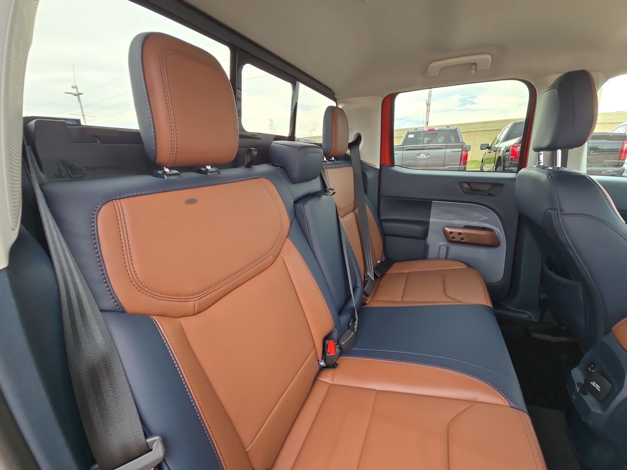 Used 2024 Ford Maverick Lariat FWD image 30
