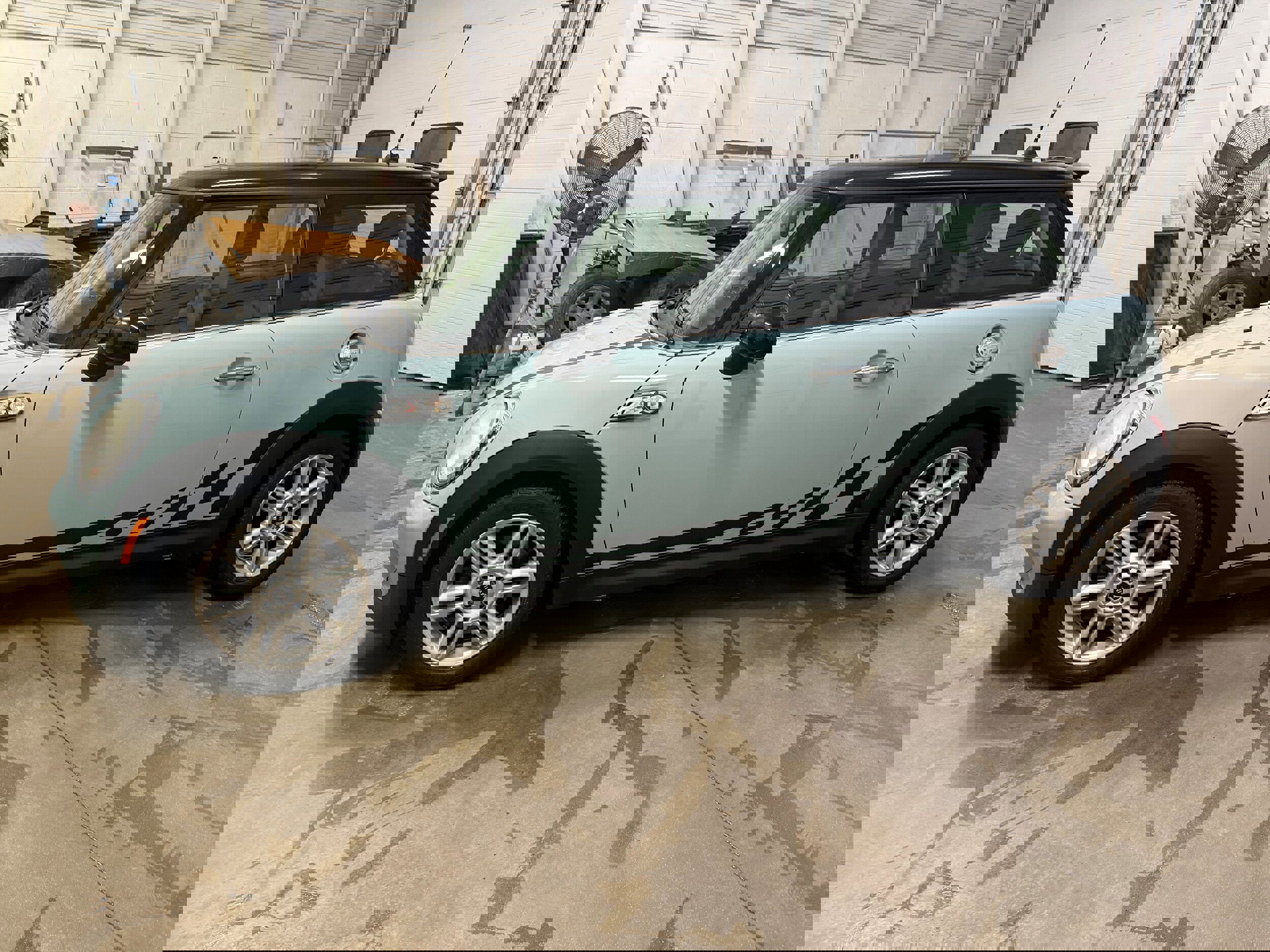 Used 2011 MINI Cooper S image 22
