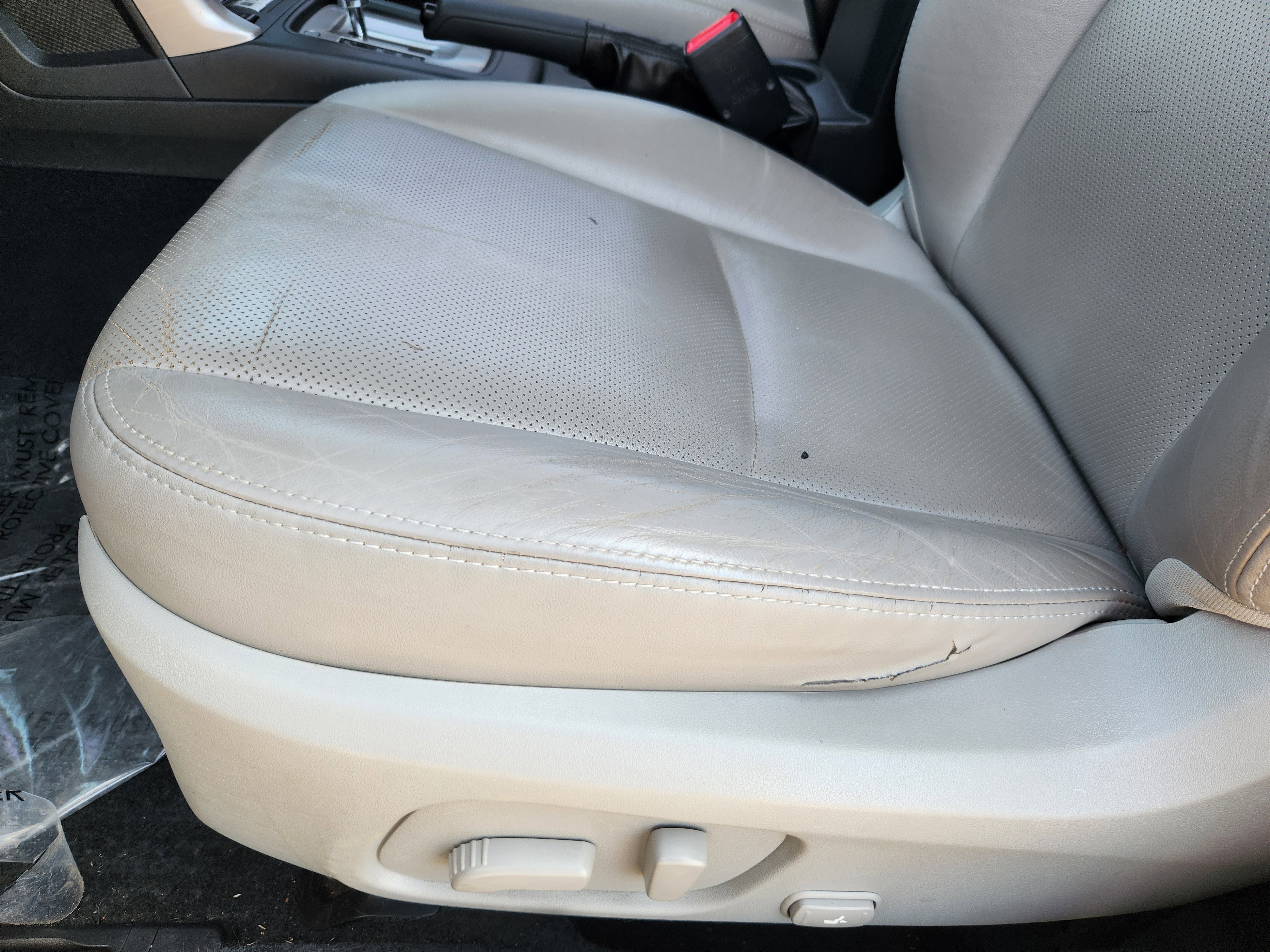 Used 2015 Subaru Forester 2.5i Limited AWD/4WD image 8