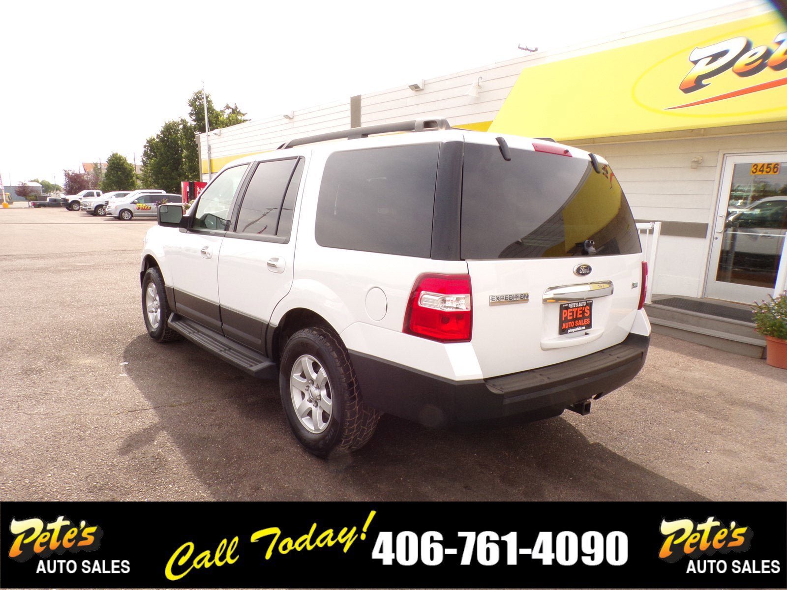 Used 2014 Ford Expedition XL AWD/4WD image 2