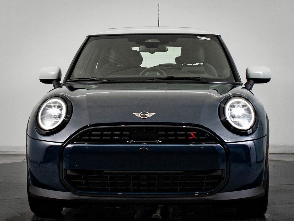 New 2026 MINI Cooper S image 2