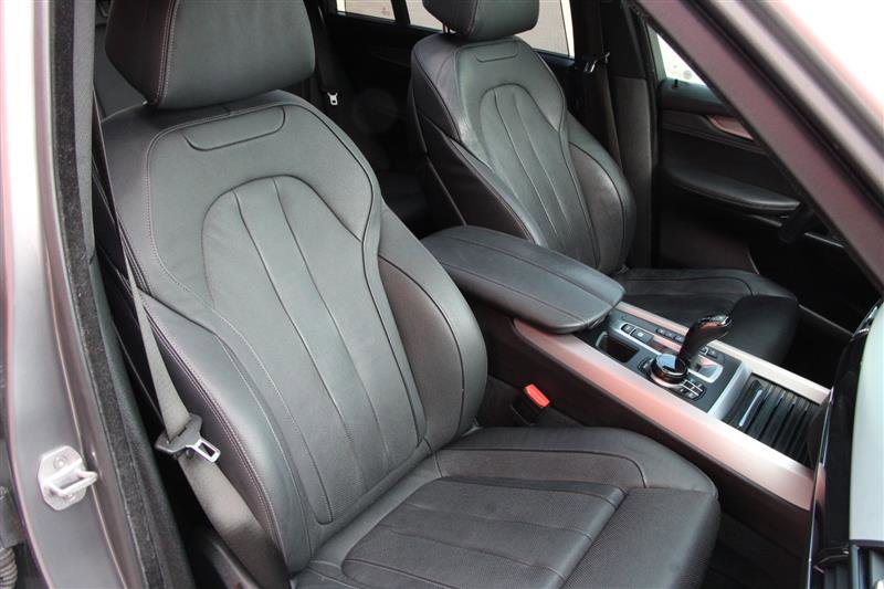 Used 2017 BMW X5 xDrive50i AWD/4WD image 21