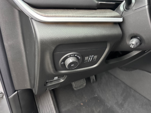 New 2027 Jeep Grand Cherokee L Limited AWD/4WD image 19