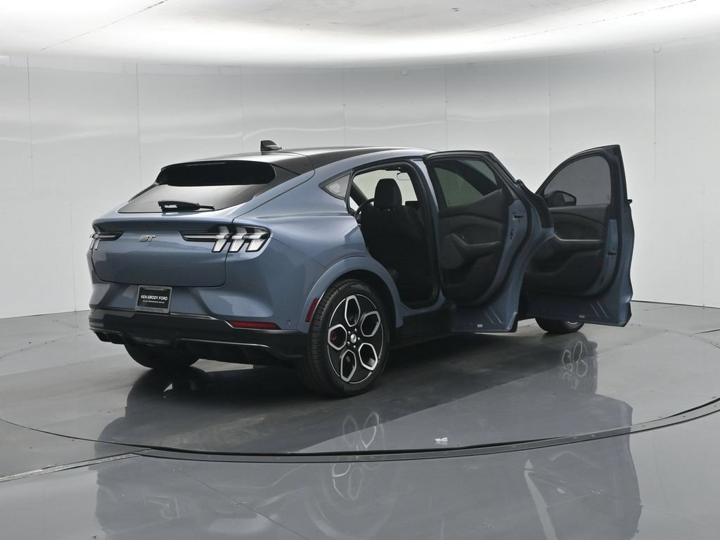 Used 2023 Ford Mustang Mach-E GT AWD/4WD image 31