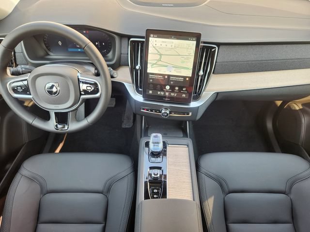 New 2026 Volvo XC90 B6 Plus w/ Protection Package Premier AWD/4WD image 11