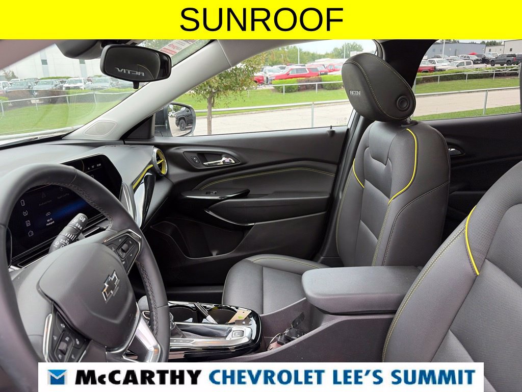Used 2025 Chevrolet Trax ACTIV w/ Sunroof Package FWD image 46