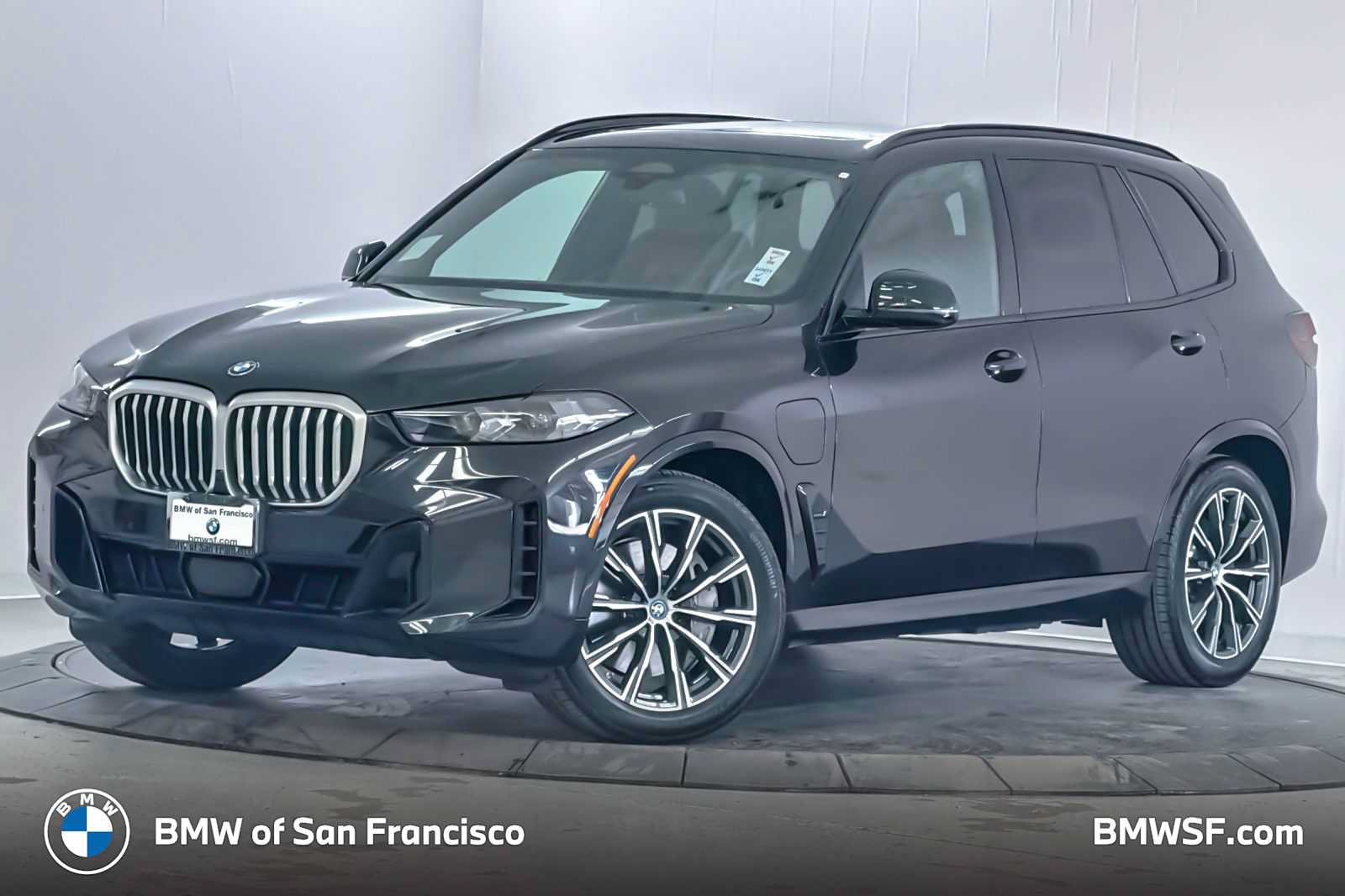 Used 2024 BMW X5 xDrive50e w/ M Sport Package AWD/4WD image 1