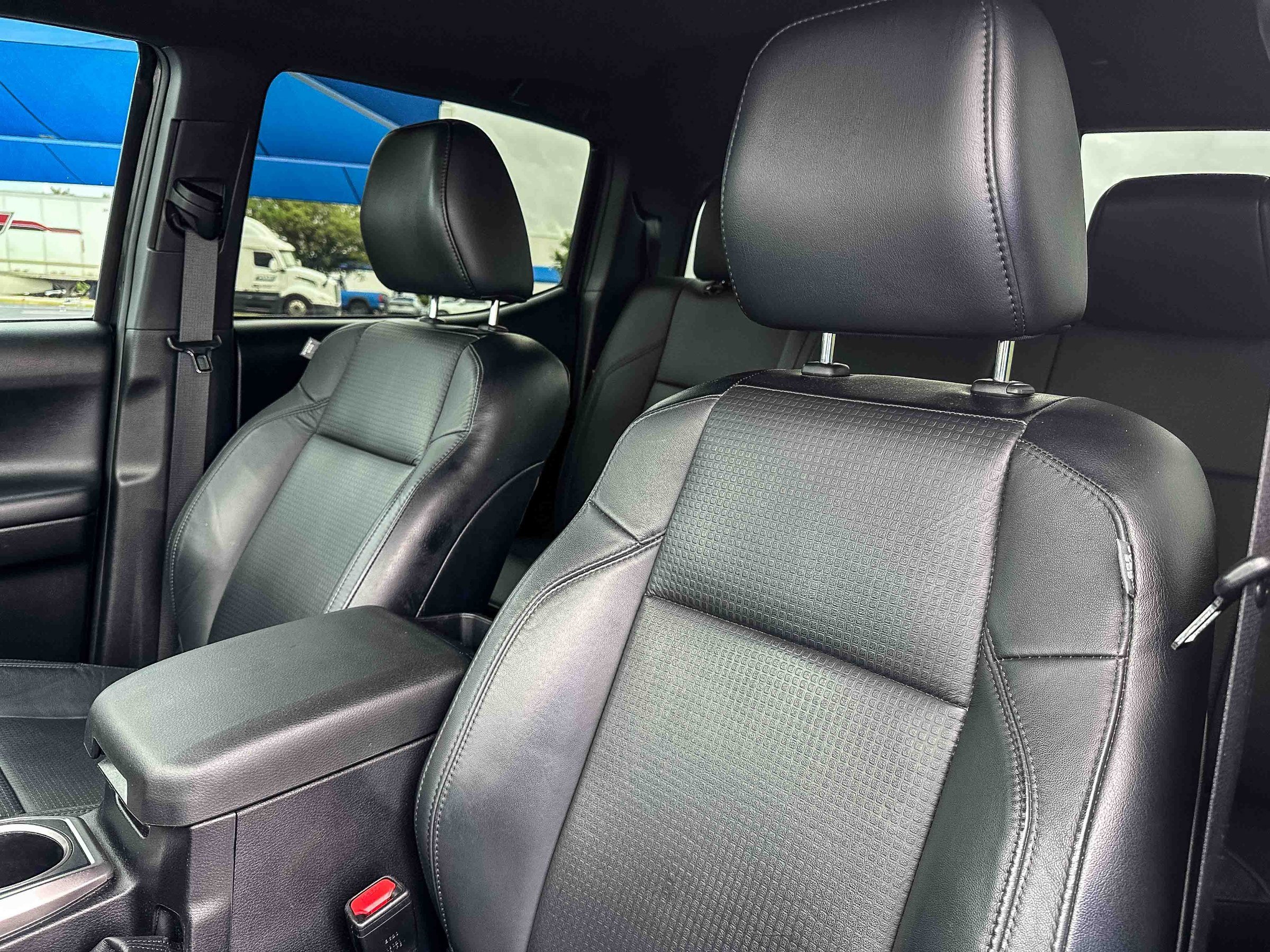 Used 2021 Toyota Tacoma Limited RWD image 14