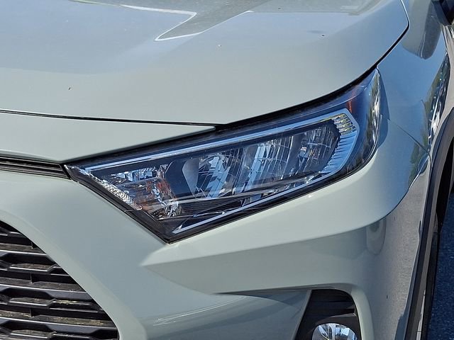 Certified 2020 Toyota RAV4 XLE w/ Convenience Package AWD/4WD image 9