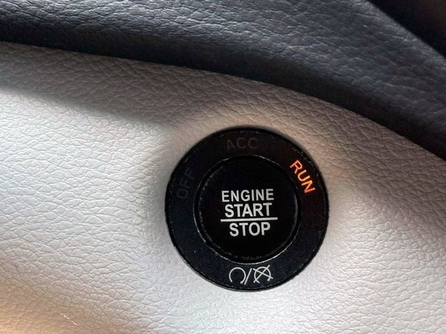 Certified 2022 Jeep Cherokee Limited AWD/4WD image 25