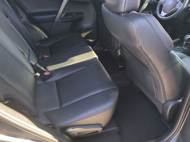 Used 2017 Toyota RAV4 SE image 34
