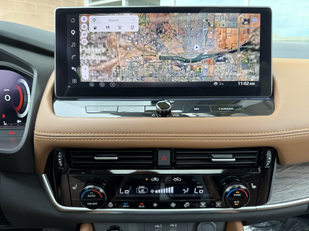 Used 2025 Nissan Rogue Platinum w/ Platinum Premium Package FWD image 23