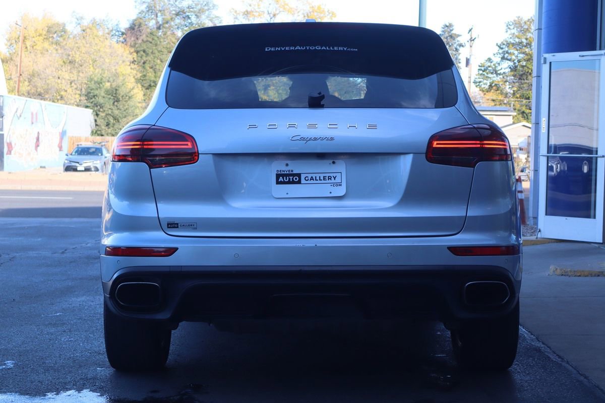 Used 2016 Porsche Cayenne image 4