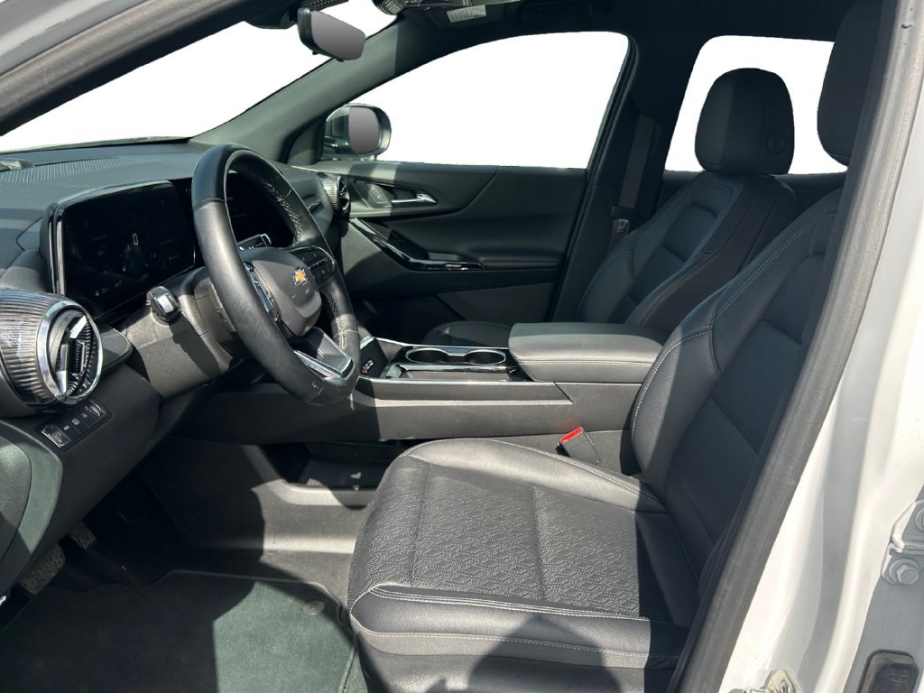 Used 2025 Chevrolet Equinox LT w/ Convenience Package II AWD/4WD image 16