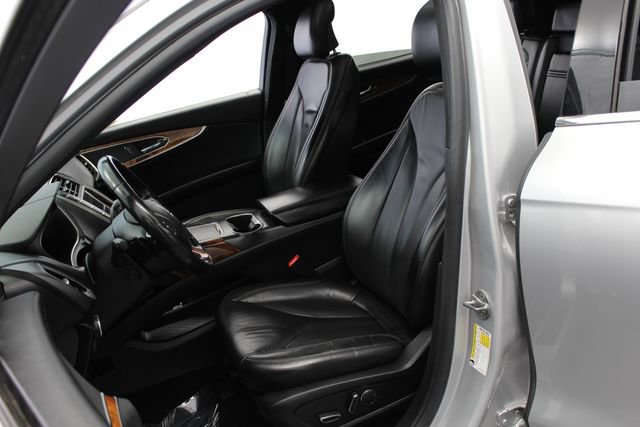 Used 2018 Lincoln MKX Select w/ Lincoln MKX Climate Package FWD image 13