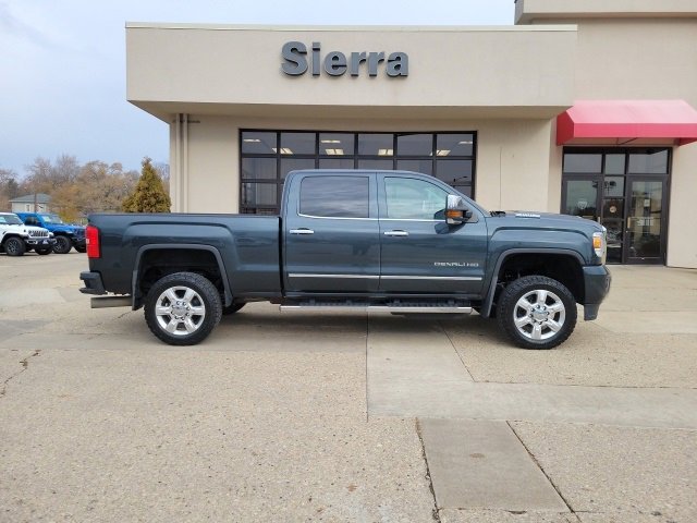 Used 2018 GMC Sierra 2500 Denali image 4