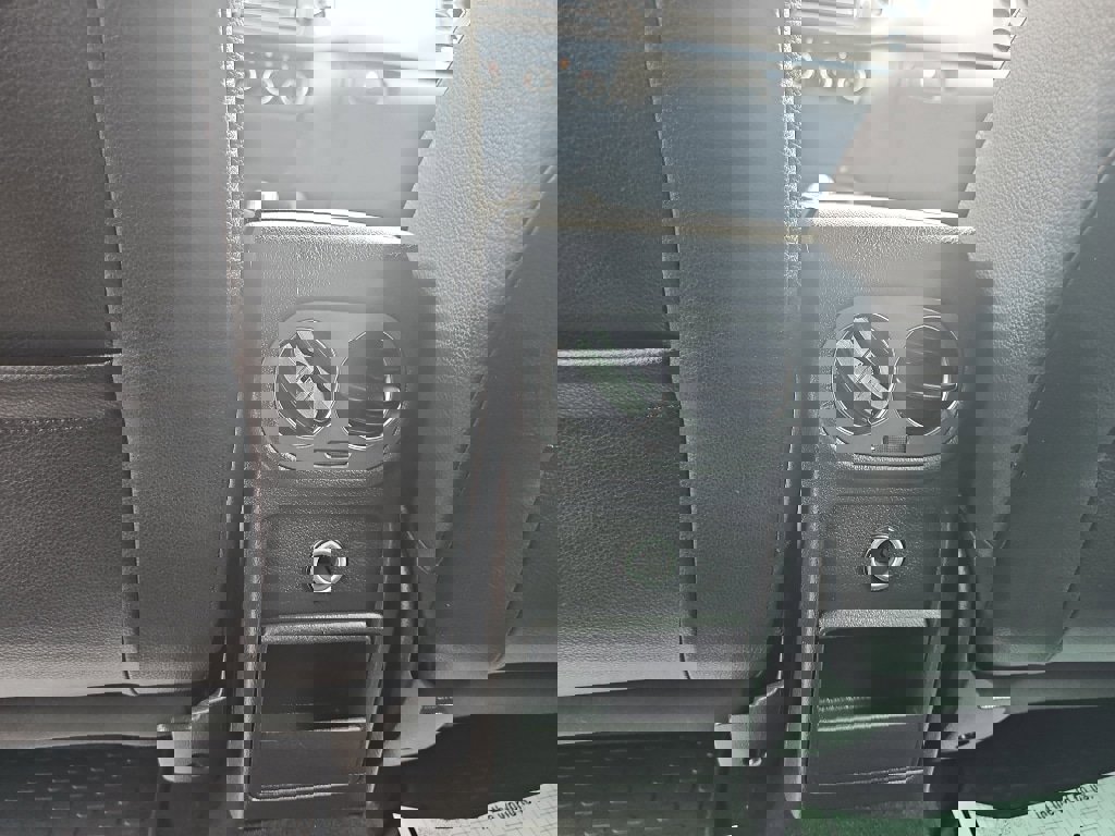 Used 2016 Volkswagen Tiguan R-Line image 22