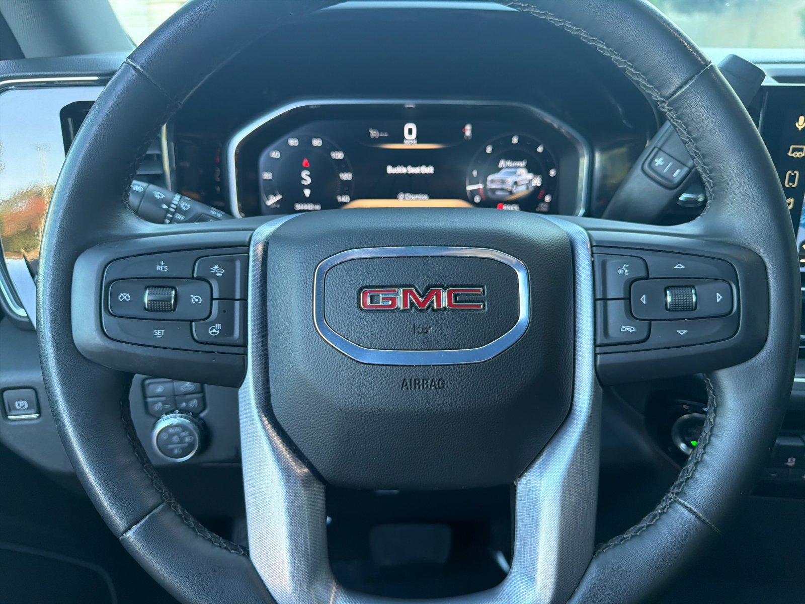 Used 2026 GMC Sierra 1500 SLT AWD/4WD image 26