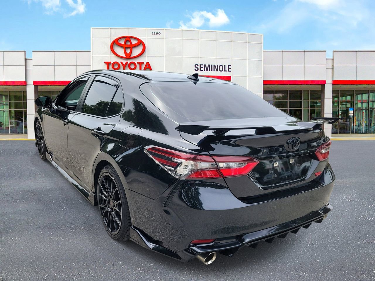Used 2022 Toyota Camry TRD w/ TRD Package w/JBL Audio FWD image 4