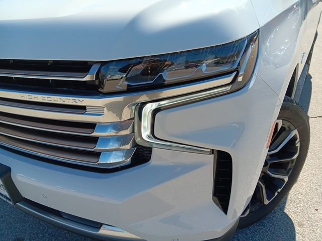 Used 2023 Chevrolet Tahoe High Country AWD/4WD image 5