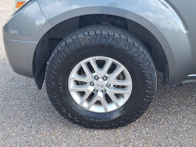 Used 2016 Nissan Frontier SV AWD/4WD image 15