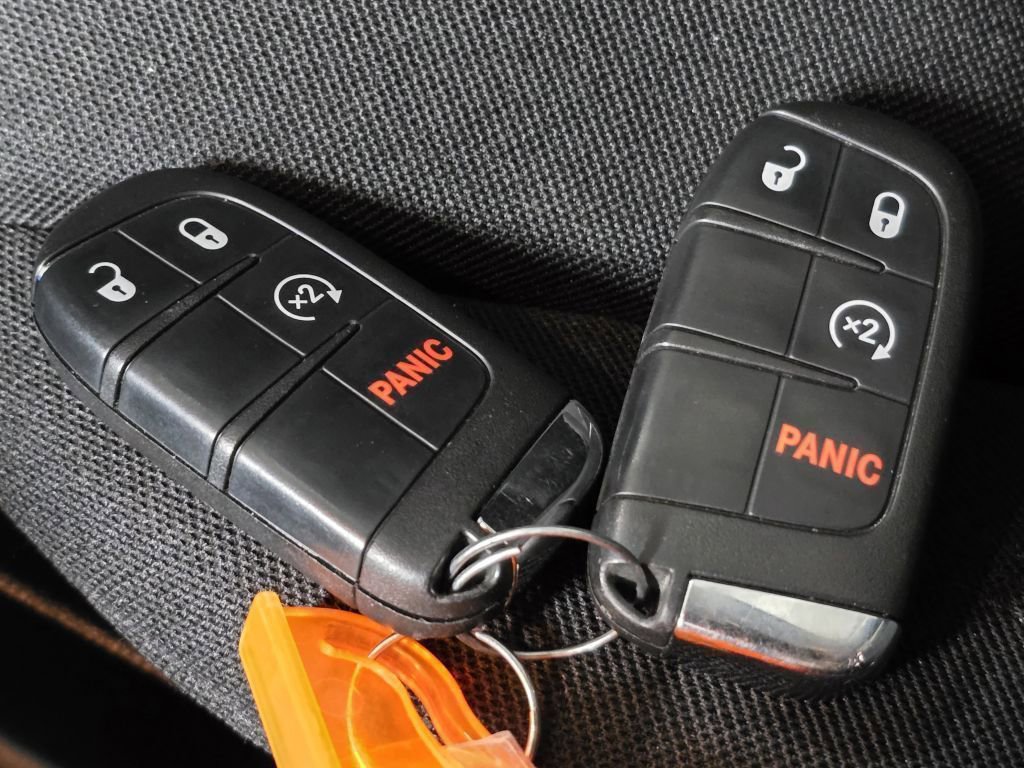 Used 2020 Jeep Renegade Sport w/ Sport Appearance Group image 32