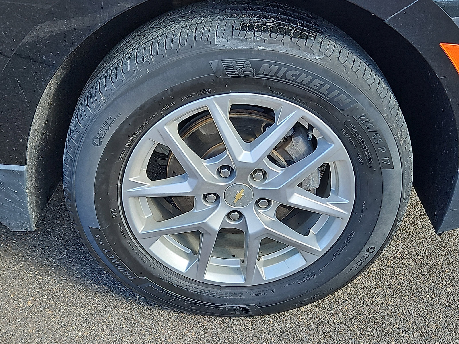 Used 2023 Chevrolet Equinox LS w/ LS Convenience Package image 8