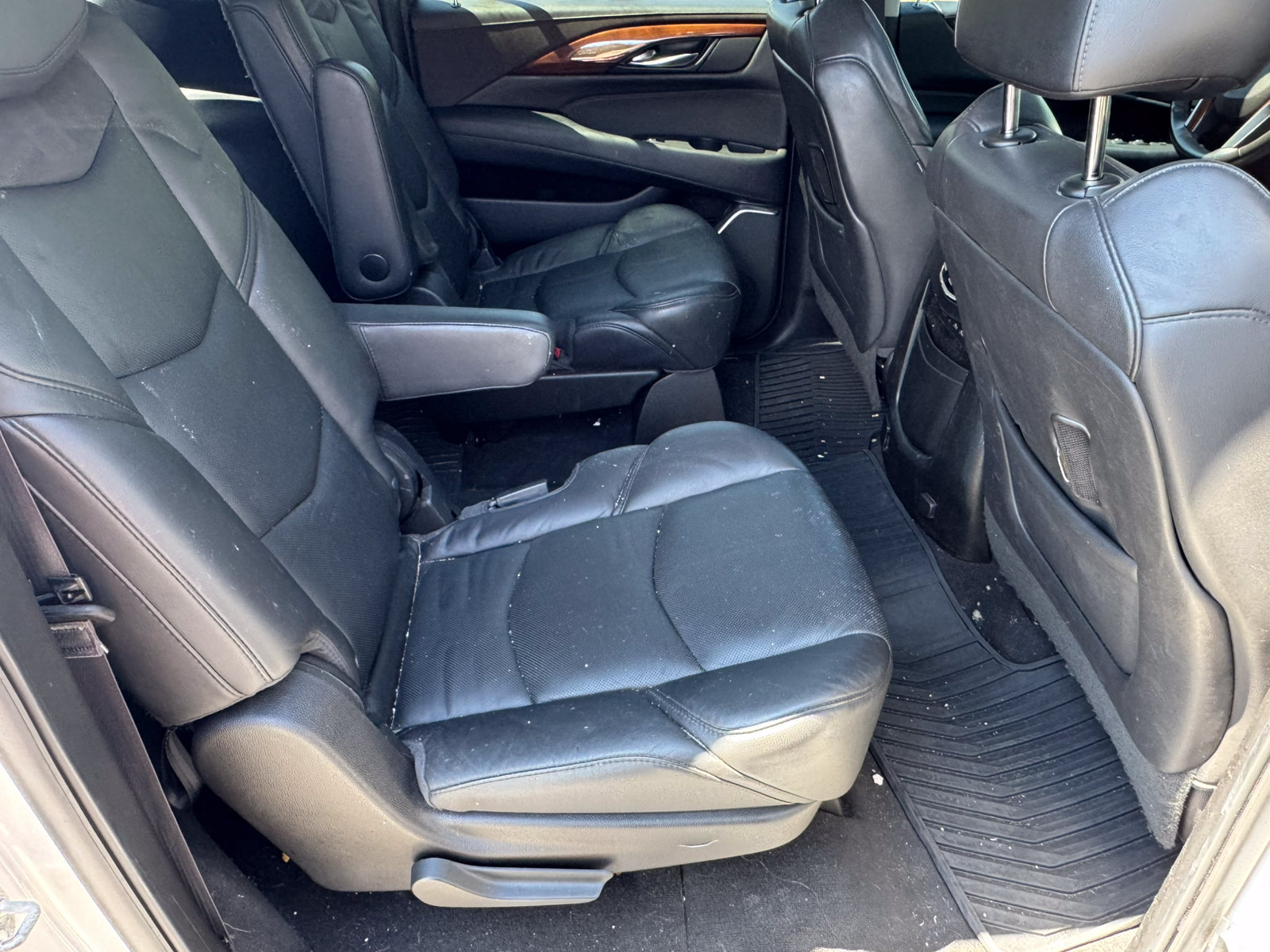 Used 2017 Cadillac Escalade ESV Luxury AWD/4WD image 20