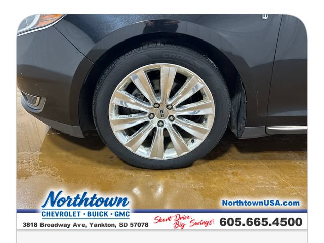 Used 2013 Lincoln MKS AWD image 12
