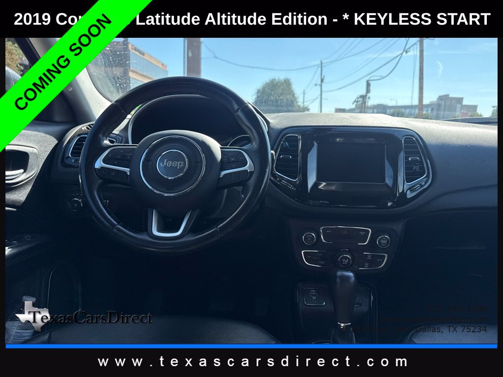 Used 2019 Jeep Compass Latitude FWD image 8